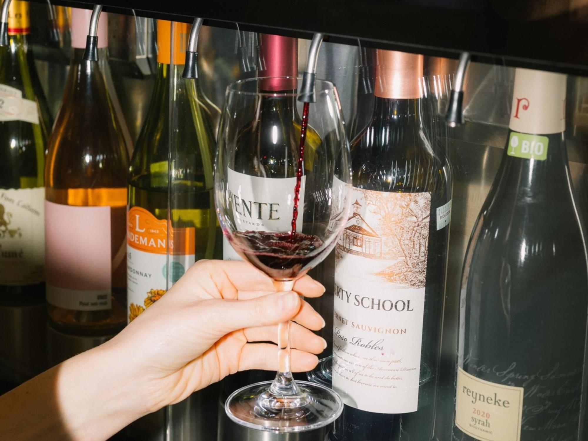 Otl Gouverneur Sherbrooke Luaran gambar Wine tasting