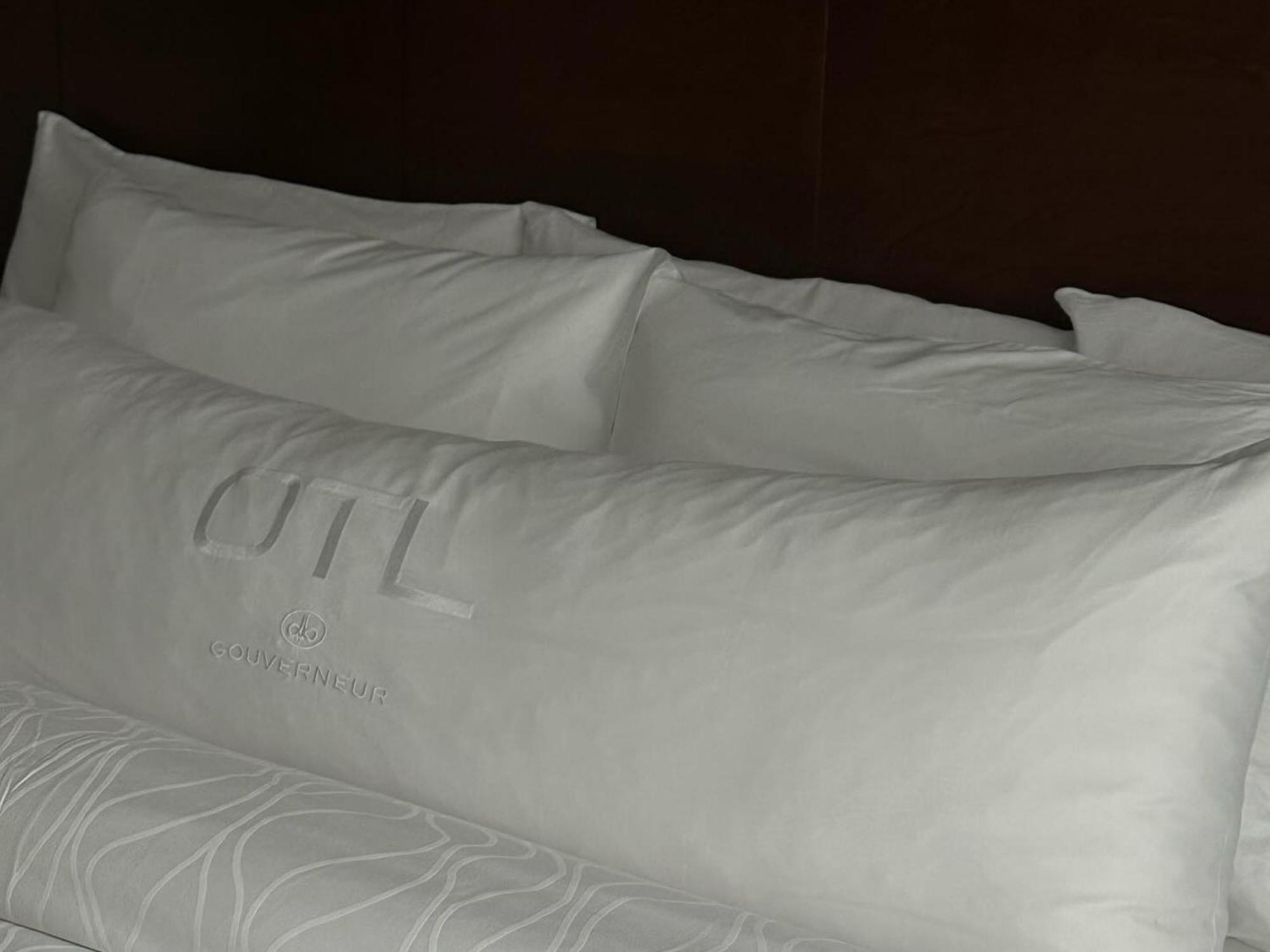Otl Gouverneur Sherbrooke Luaran gambar A pillowcase