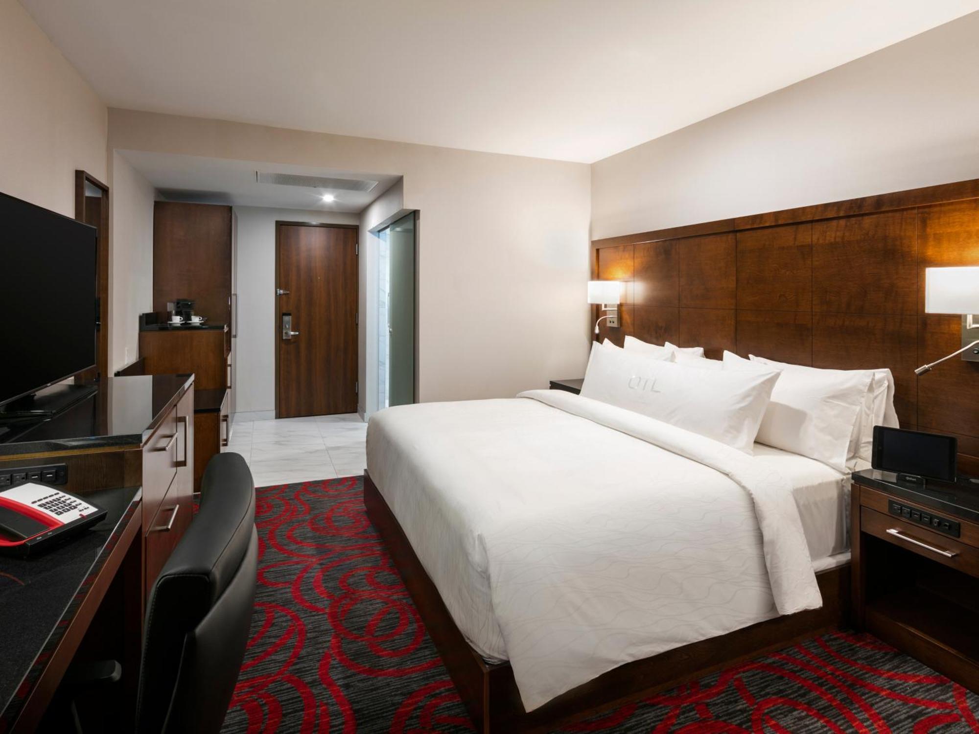 Otl Gouverneur Sherbrooke Luaran gambar A guest room at the hotel